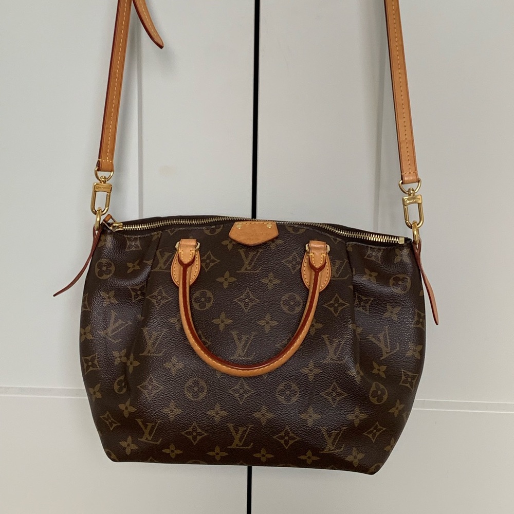 Louis Vuitton Turenne PM bag w/ shoulder strap